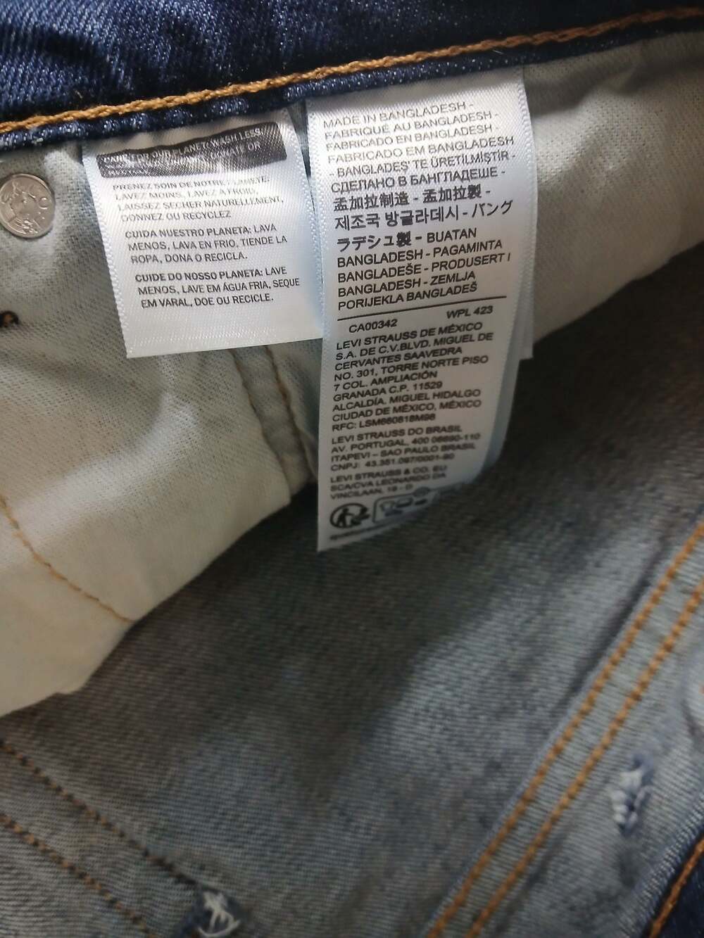 Levi's 512 Slim Taper Jeans Size 40x30 - Picture 6 of 9